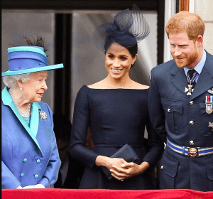 Novo livro explosivo afirma que Isabel II queria testemunhas em todas as conversas com Harry e Meghan