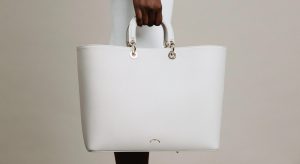 Qosmic. As malas desta marca espanhola são perfeitas para quem leva a casa às costas para o escritório