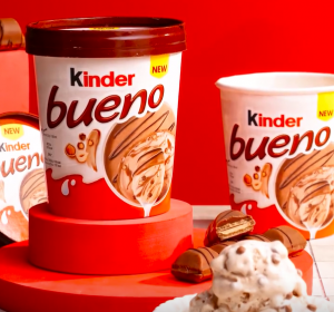 Adeus, dieta. O novo gelado de Kinder Bueno já chegou a Portugal. Saiba quanto custa