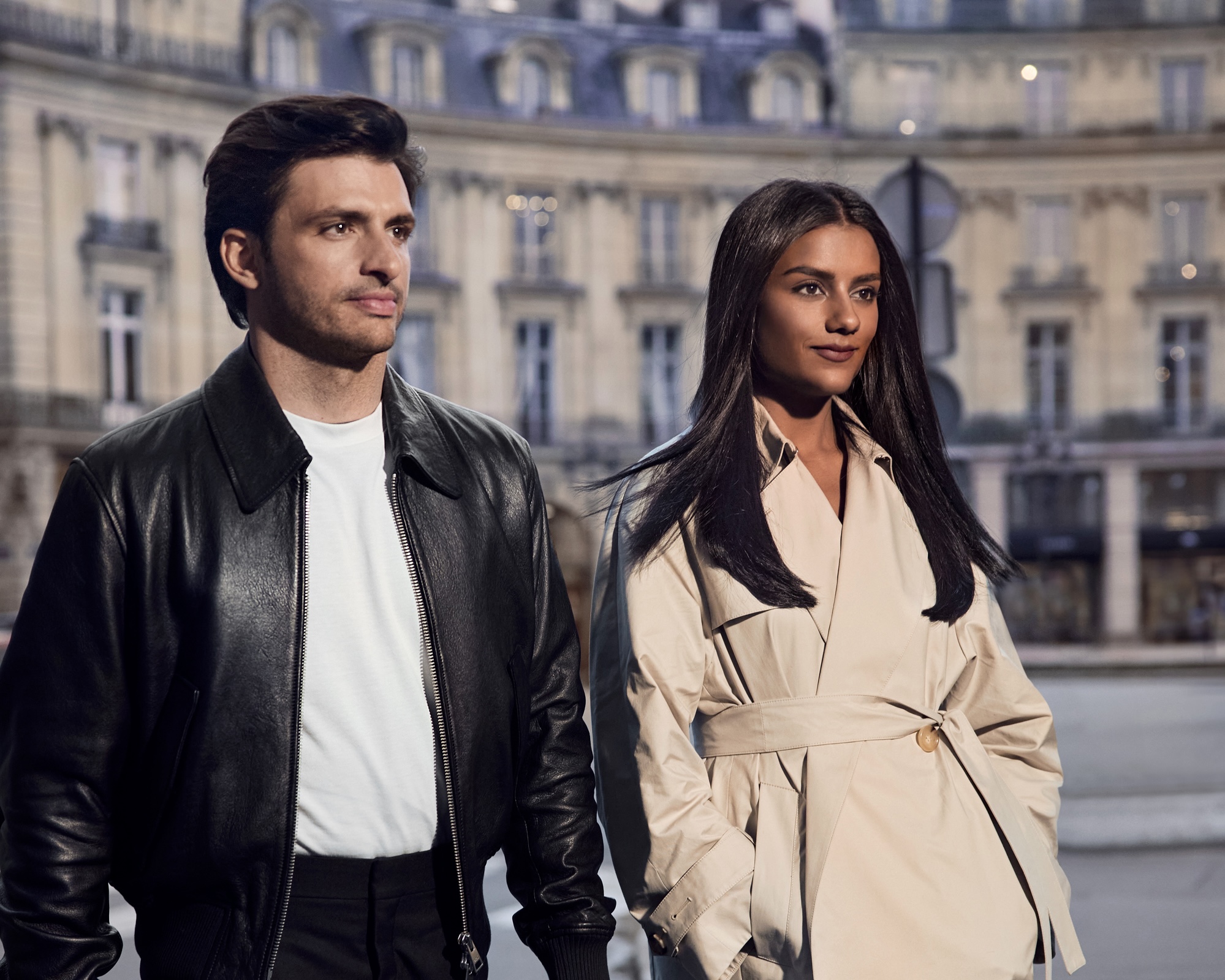 Carlos Sainz e Simone Ashley são as caras da campanha da nova gama Elvive Hyaluronic Pure da L’Oréal Paris