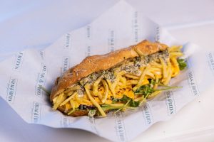 “A melhor sandes de Portugal” tem um novo sabor irresistível (e os fãs de queijo vão adorá-la). Saiba quanto custa