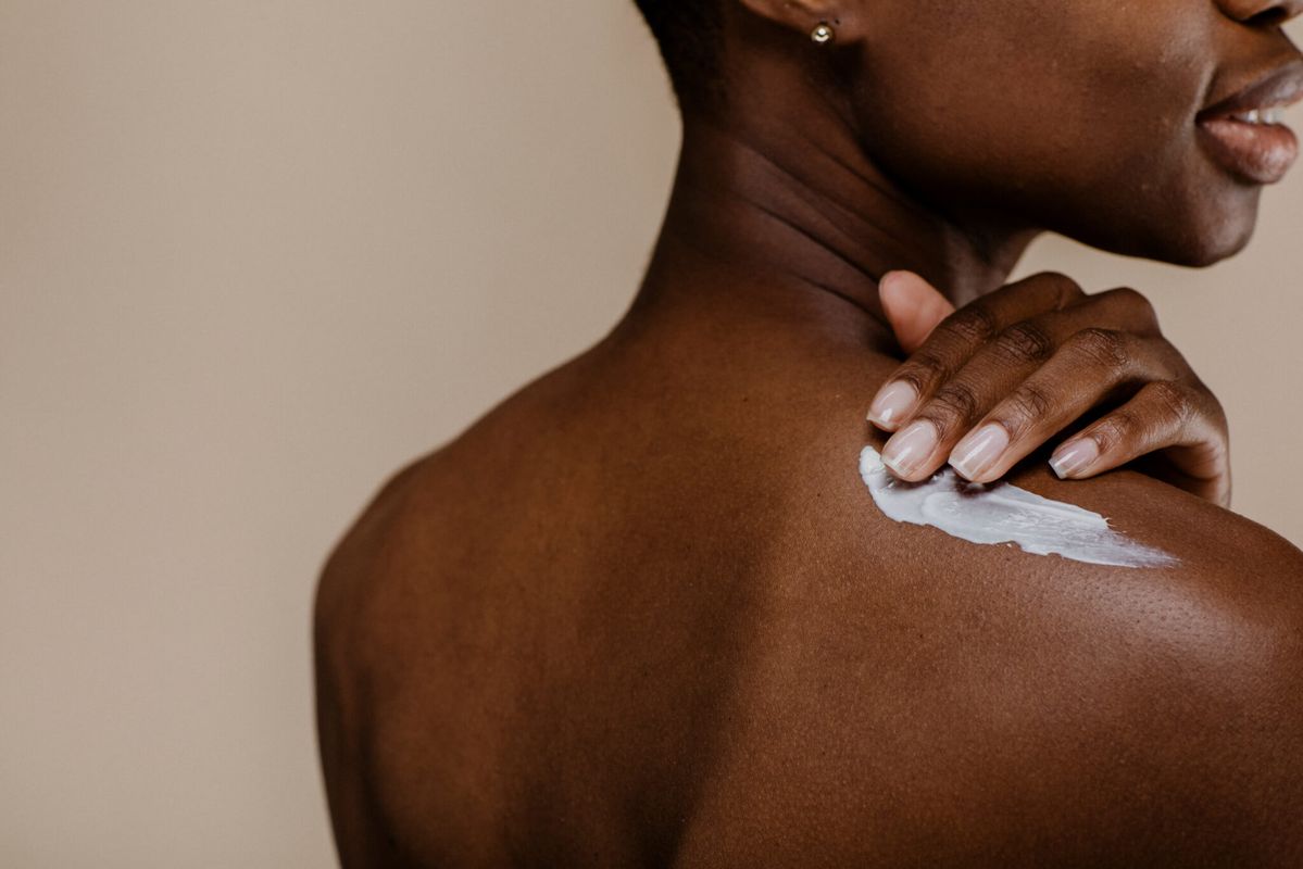 Os séruns já não são só para o rosto e a Nivea acaba de lançar novidades que o provam (e não chegam aos 8€)