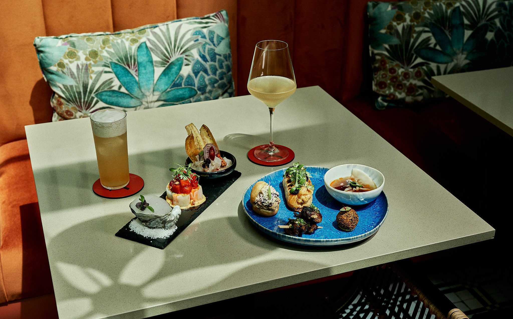 Do ceviche à bola de Berlim salgada. Fomos experimentar o novo menu do Addiction e contamos-lhe como correu