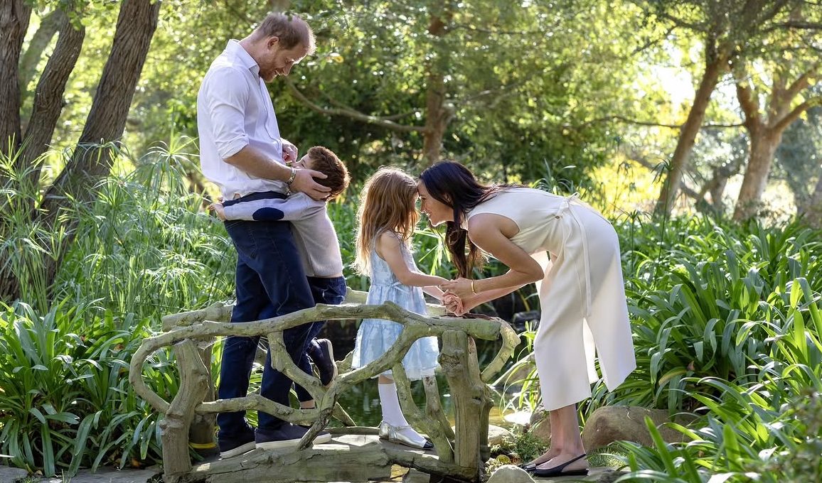Estas foram as últimas palavras da rainha Isabel II sobre os filhos do príncipe Harry e de Meghan Markle. Saiba o que disse