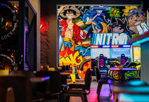 1UP Club. Este novo bar arcade fica no Porto e tem jogos, cocktails e bons petiscos para partilhar