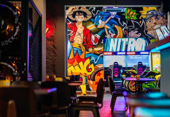 1UP Club. Este novo bar arcade fica no Porto e tem jogos, cocktails e bons petiscos para partilhar
