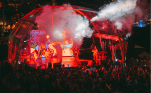 Os anos 80, 90 e 2000 vão invadir este local icónico do Porto com uma festa cheia de nostalgia. Saiba quando