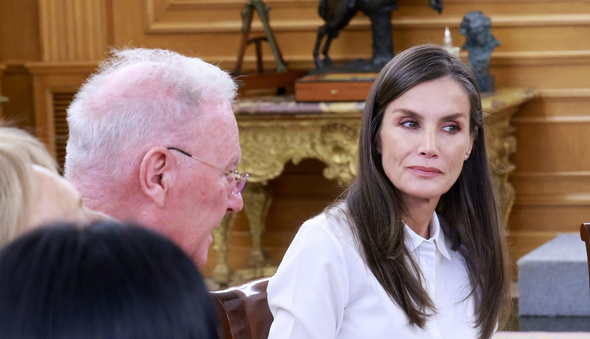 A marca de maquilhagem favorita da rainha Letizia está com descontos (e há batons, blushes e muito mais para aproveitar)