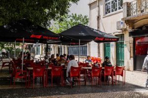 Petisqueiras, bares e restaurantes. Estes são os melhores spots do País para se comer, diz o Guia Repsol