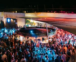 O Sambinha Bom vai descer até ao Algarve e promete uma noite de verão super animada. Saiba quando