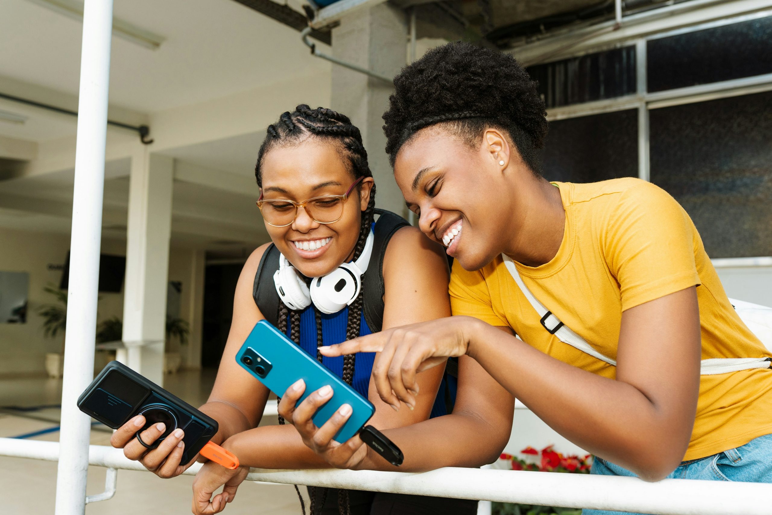 Alunos até ao 9.º ano vão deixar de poder usar telemóveis na escola. Saiba quando começam as novas regras