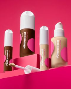 Esta novidade da Benefit é a arma secreta para acabar com as imperfeições do rosto (e chega em 35 cores)