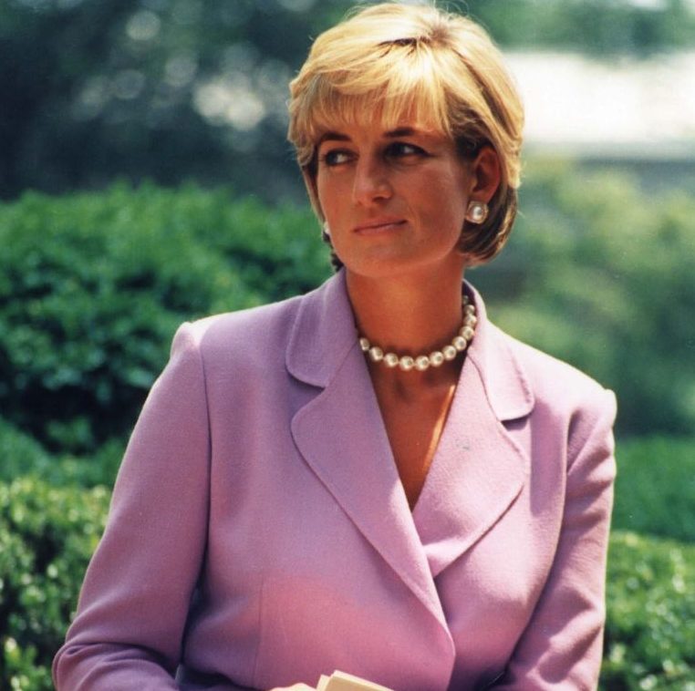 Morte da princesa Diana volta a ser questionada e há uma nova teoria em cima da mesa. Entenda