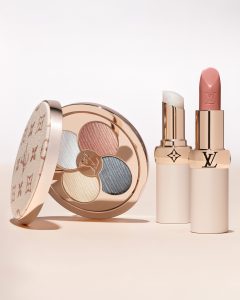 La Beauté Louis Vuitton. Nova coleção de beleza de luxo está quase a chegar. Só se vende num sítio em Portugal e os batons custam 170€