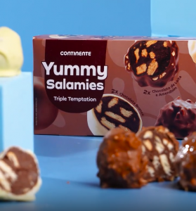 Salame de chocolate com cobertura crocante. Este novo snack guloso do Continente é perfeito para o verão