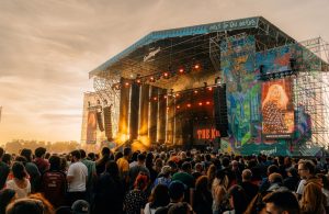 Guia completo para o MEO Kalorama. Dos horários dos concertos aos shuttles gratuitos, saiba tudo