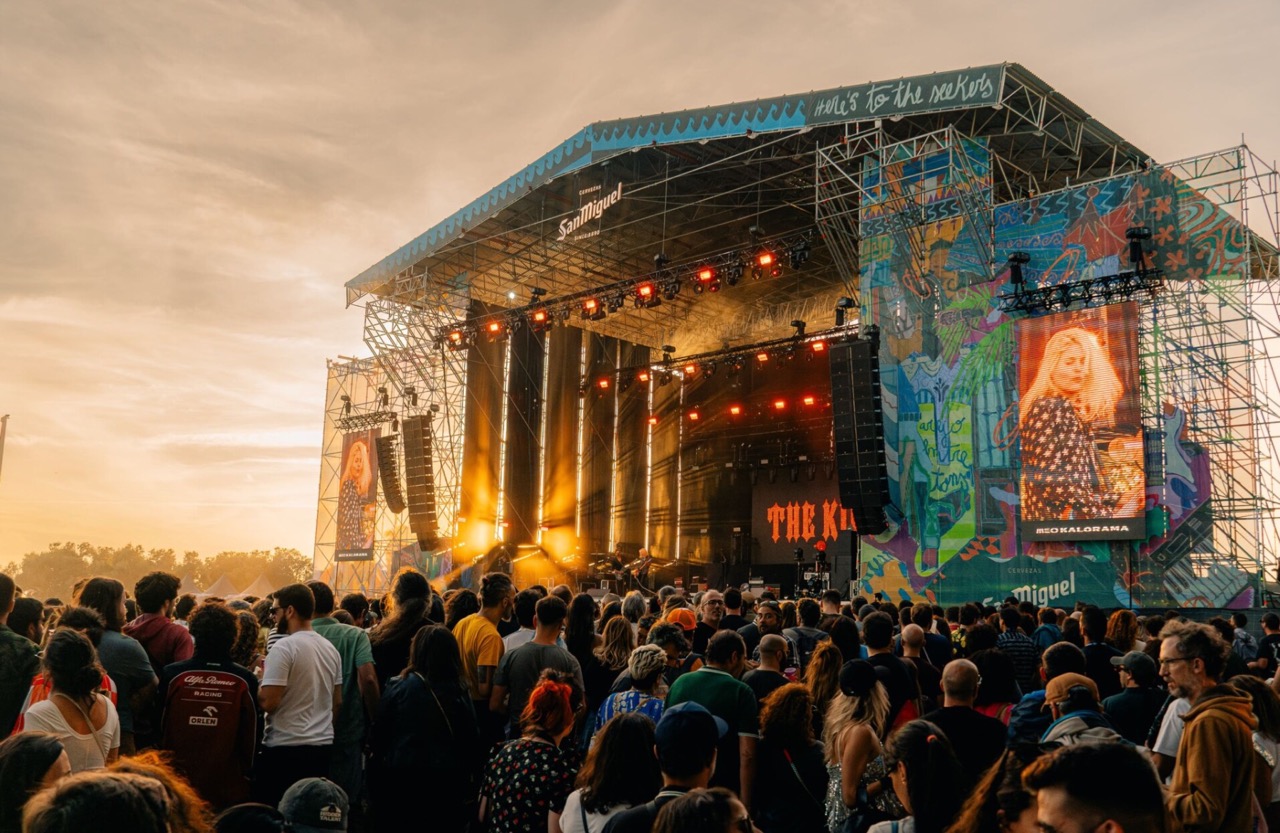 Guia completo para o MEO Kalorama. Dos horários dos concertos aos shuttles gratuitos, saiba tudo