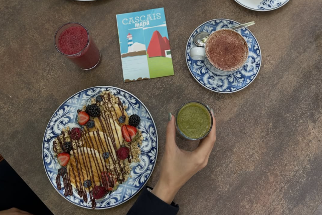 MIMO Café. Há um novo refúgio em Cascais com brunch, saladas frescas, sumos detox e cocktails para qualquer hora do dia