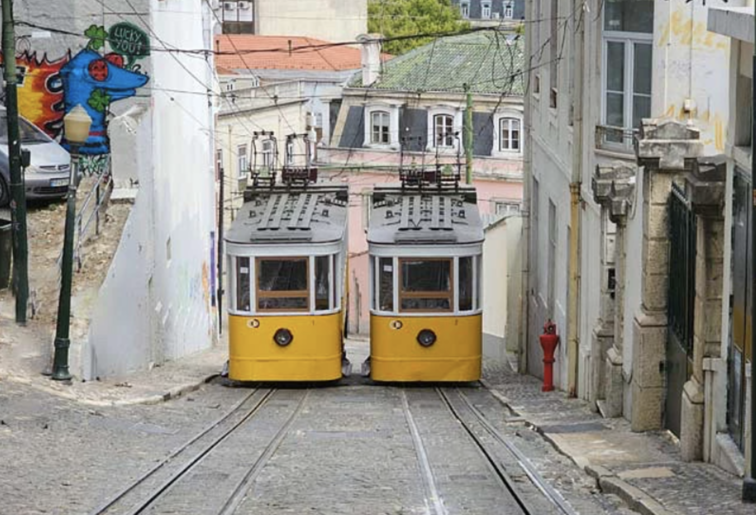 Memorial do Elevador da Glória deverá ser inaugurado esta semana. Acidente em 2025 matou 16 pessoas