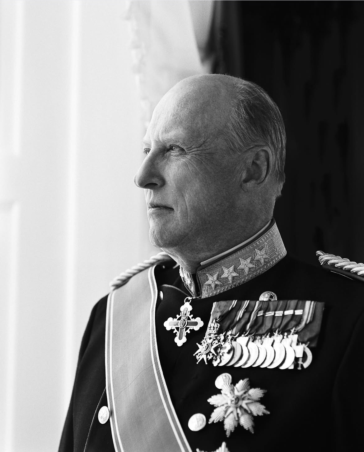 Morreu o rei Harald V da Noruega. Tinha 89 anos e recusou abdicar até ao fim da vida