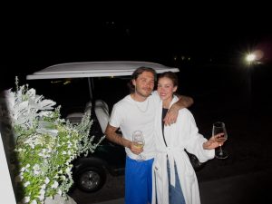Há um detalhe no aniversário de casamento de Brooklyn Beckham e Nicola Peltz que confirma rutura com a família