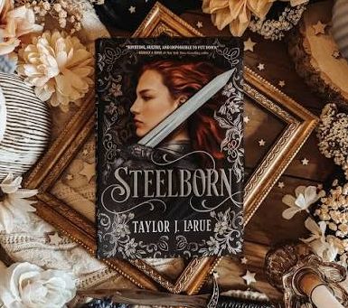 “Forjados pelo Destino”. Este livro (que foi disputado por 9 editoras) promete magia, romance e muita aventura