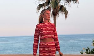 Entre dias de praia e crochet. Veja as fotos das “férias produtivas” de Madalena Abecasis no Algarve