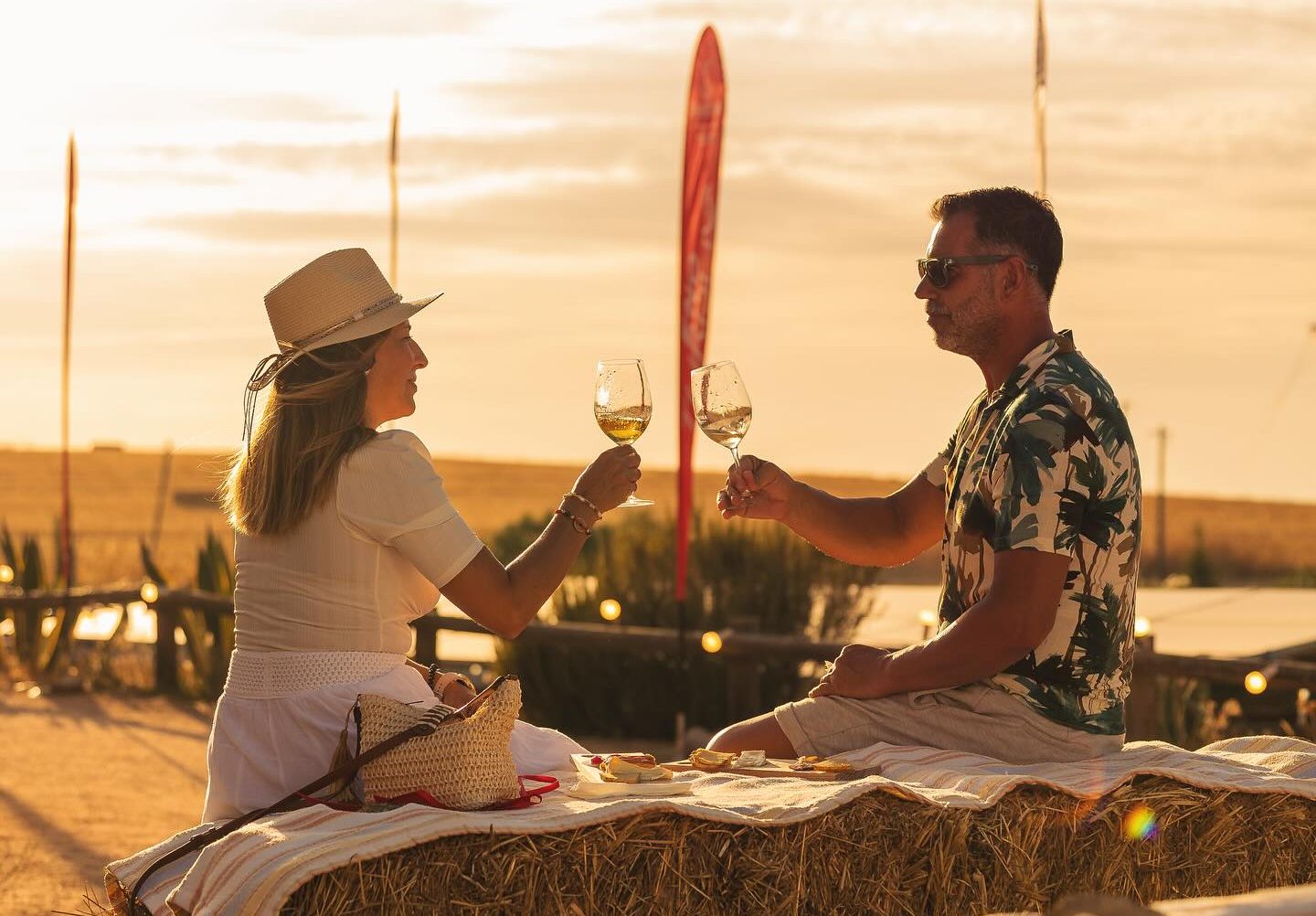 Despeça-se do verão com vinhos à discrição, petiscos e música neste sunset no Alentejo. Saiba onde acontece