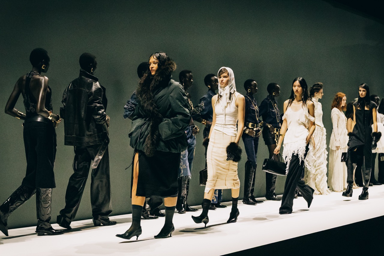 A nova coleção da H&M é para quem tem várias personalidades dentro do roupeiro e já somos fãs destas 15 peças