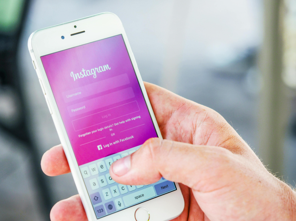 Meta vai mexer nas redes sociais dos menores. Filtros de beleza vão desaparecer e há mais mudanças a caminho