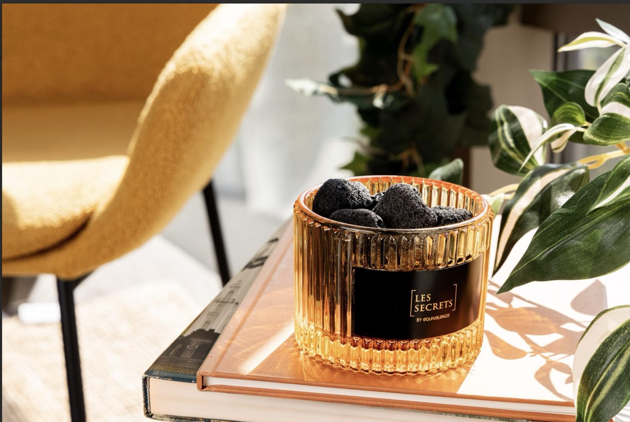 Pedras de lava que deixam a casa perfumada? O novo difusor da Equivalenza serve de decoração e não chega aos 23€