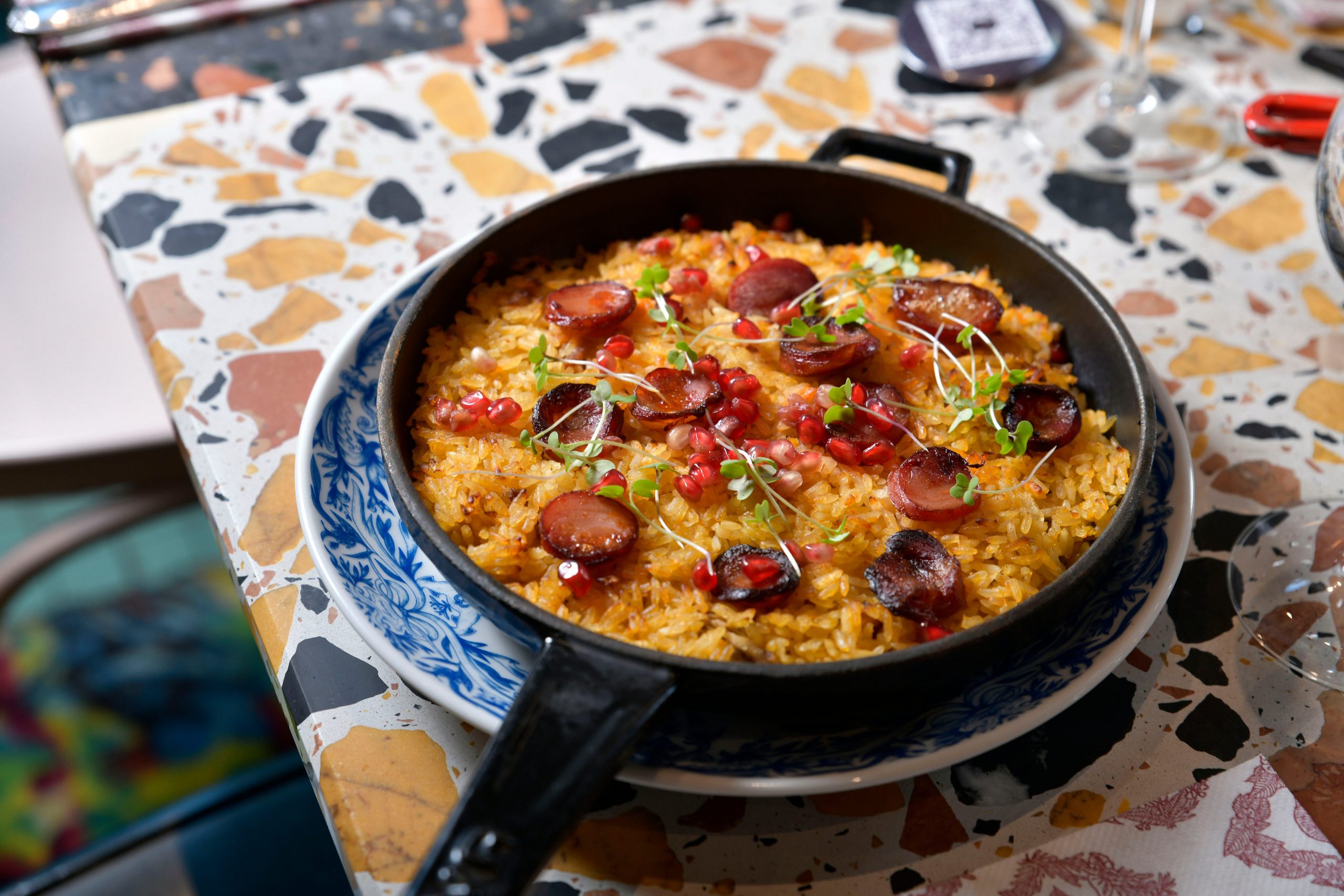 Bitoque à segunda e bochechas à quinta. O Mama Shelter Lisboa tem novos menus de almoço (saiba quanto custam)