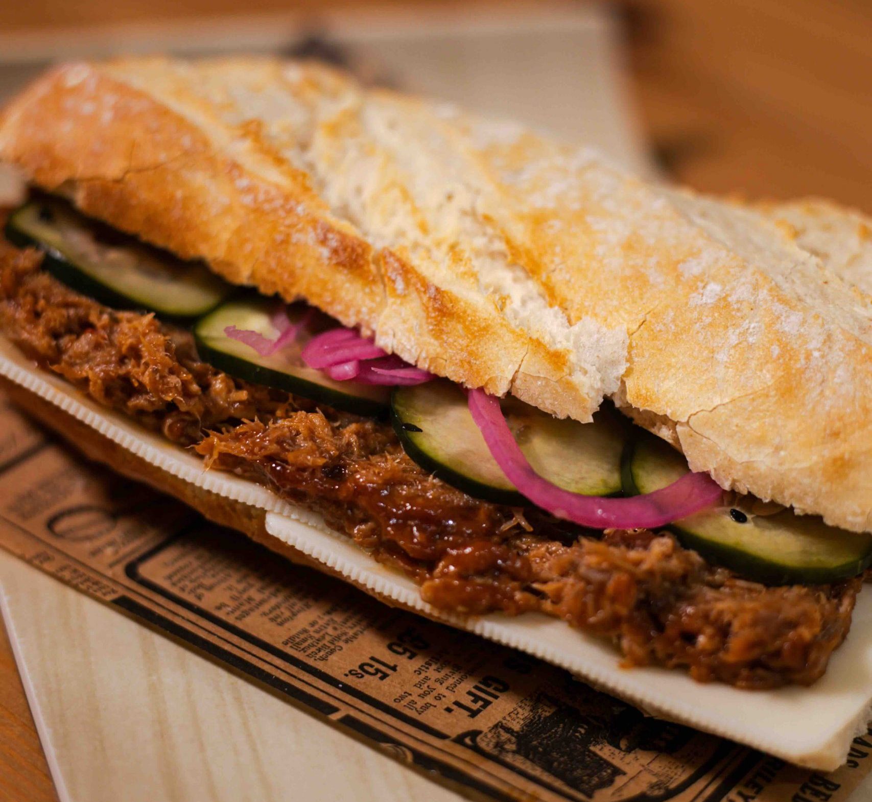 Esta sandes fez sucesso no inverno passado. Agora regressa ao menu do The Vibe Alverca (para alegria de muitas famílias)
