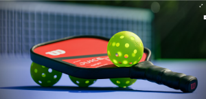 O pickleball está a chegar ao Porto. Há uma competição inédita e aulas gratuitas para experimentar a modalidade