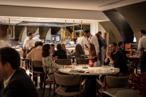 4 mãos, 2 chefs. Os Jantares Desassossegados estão de volta ao Bairro Alto Hotel (e já há chefs e datas confirmadas)