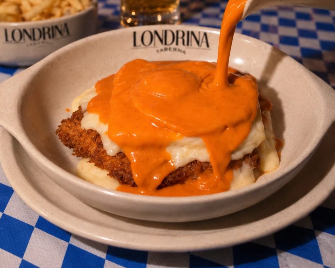 Croquetes a menos de 2€ e francesinha de schnitzel para celebrar o Oktoberfest. Eis as novidades da Taberna Londrina