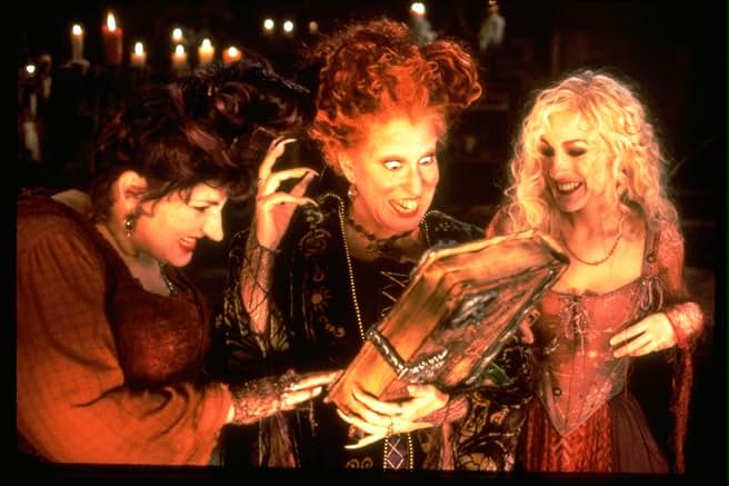 10 filmes clássicos e imperdíveis para uma maratona de Halloween no streaming — e sem sair do sofá