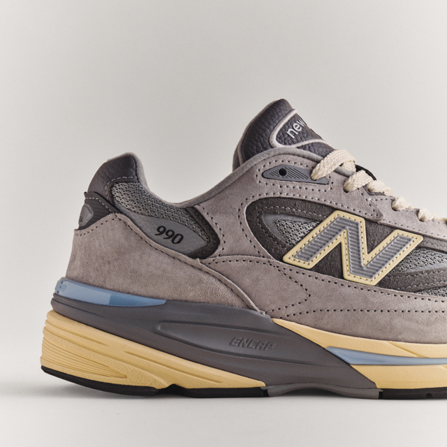 Os icónicos New Balance 990 estão de volta. A nova versão chega em novembro. Quanto vai custar tê-los no armário?