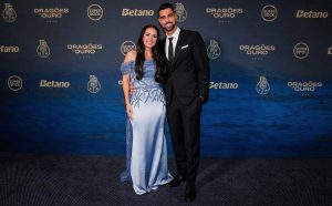 Diogo Costa vai casar com a namorada depois de 10 anos de relação. Saiba como foi o pedido de casamento