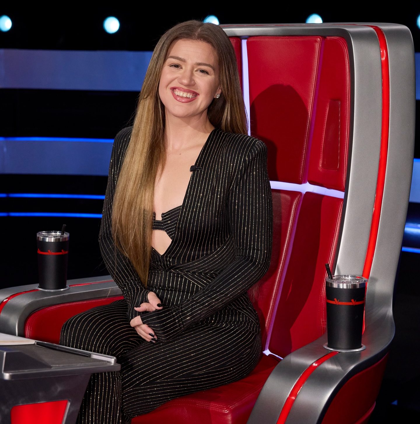 Kelly Clarkson foi maltratada numa loja, a marca respondeu e a cantora não se calou. “Não só és mal-educado como mentiroso”