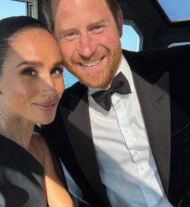 Regresso atribulado? Funcionários de pub britânico terão recusado atender Meghan Markle (e não terá sido o único episódio)