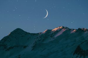 Lua Nova em Balança. Este ciclo convida a rever o amor, os limites e o que já não nos faz felizes