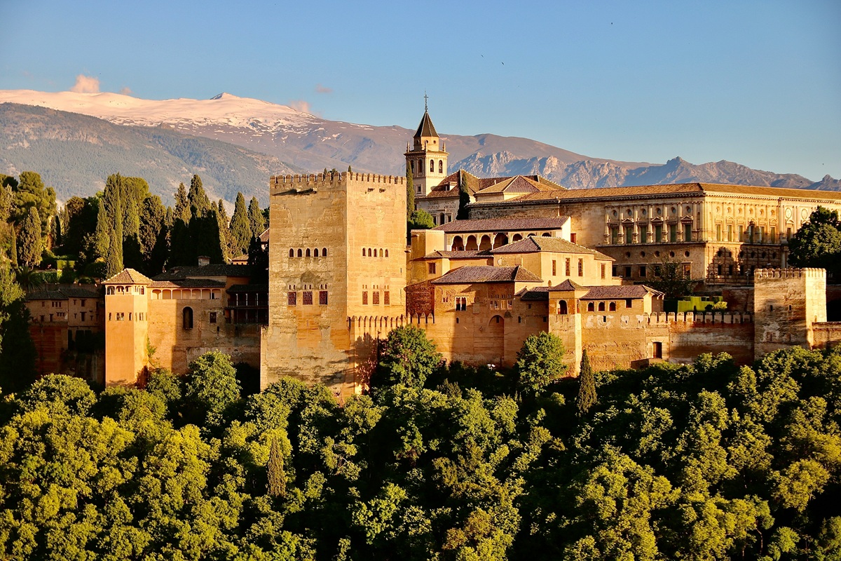 Granada mais perto do Porto. 5 coisas para conhecer na mística cidade da Alhambra