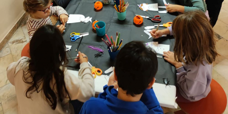5 sugestões de planos em família para aproveitar o último fim de semana antes do Halloween