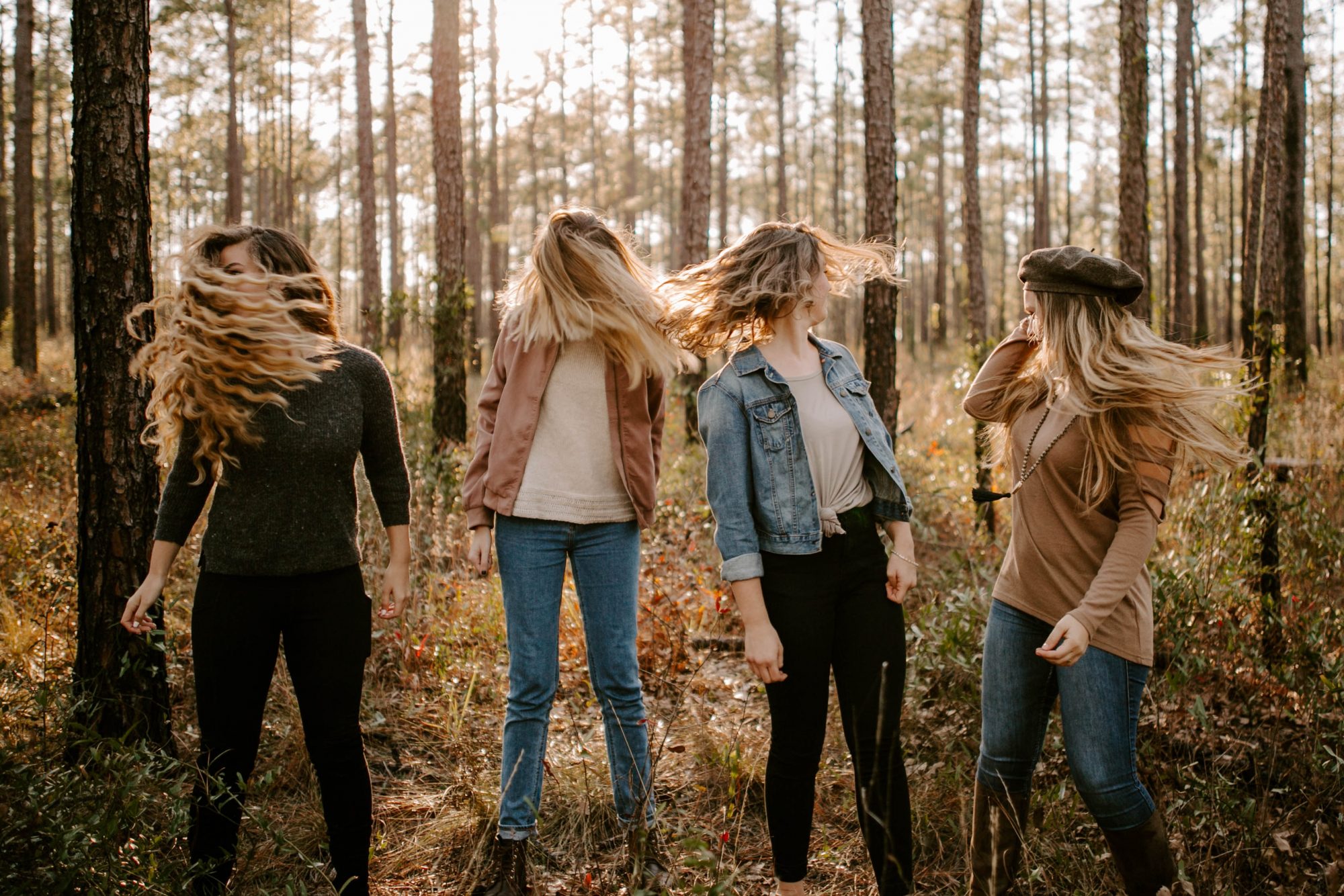 Acha que a sua melhor amiga lhe lê os pensamentos? Estudo conclui que é (quase) isso que acontece