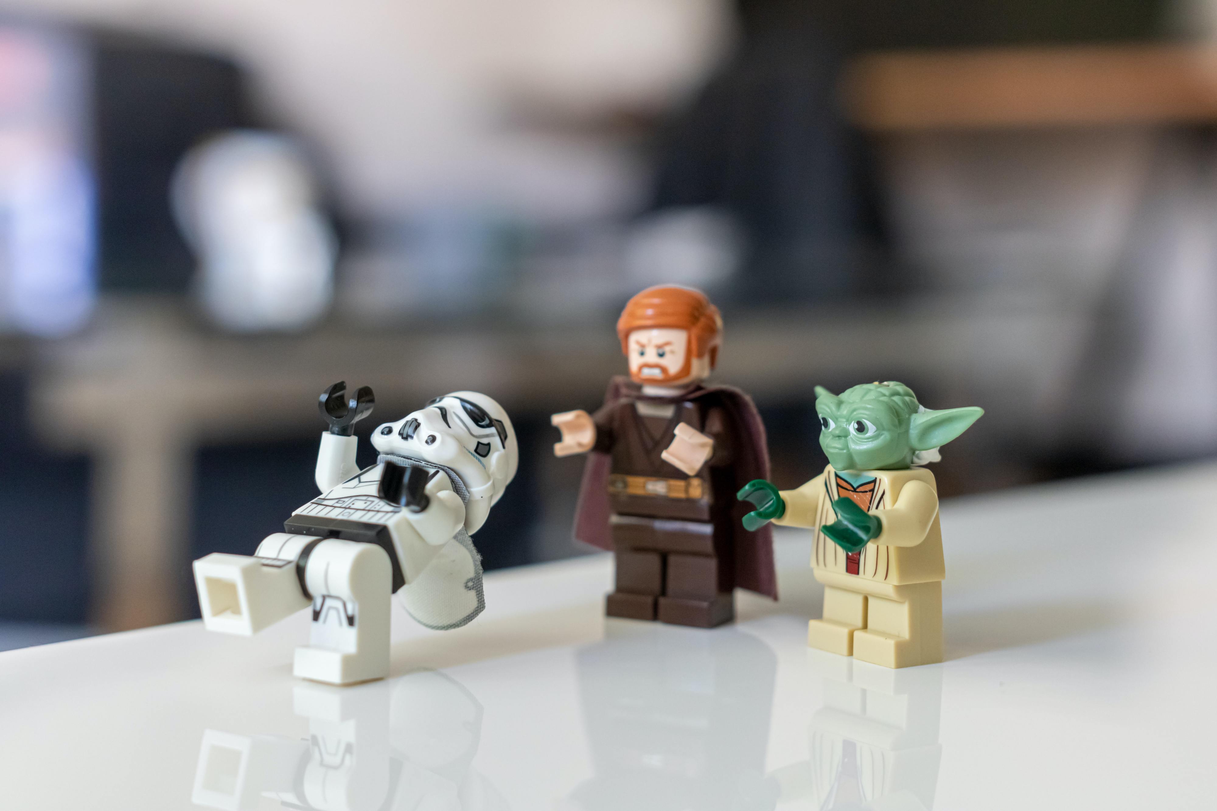 Pijamas, bonecos e LEGO. 10 sugestões de presentes para fãs da Disney e “Star Wars”