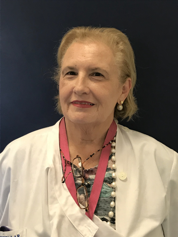 Emília Vieira faz parte do corpo clínico do Hospital de Santa Maria e já fez cerca de 2000 cirurgias em patologia mamária