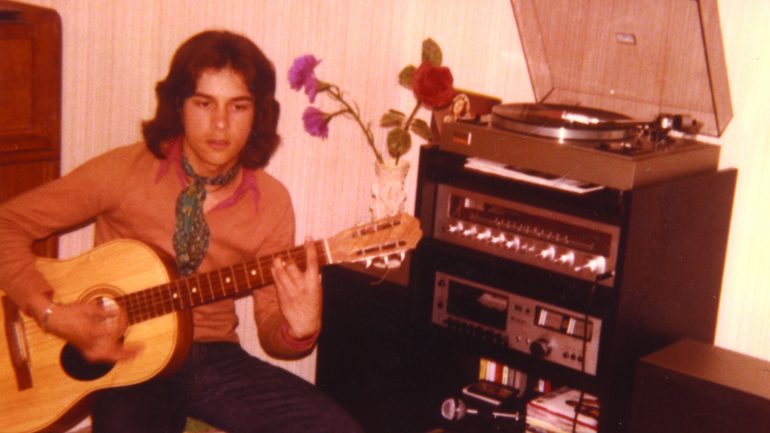 Em 1979, com a sua primeira guitarra
