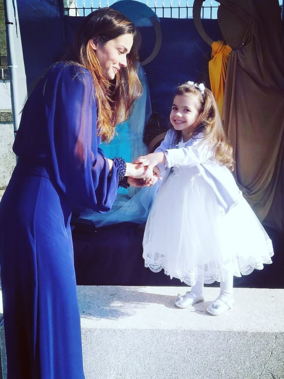 Laura Galvão com a filha Índia
