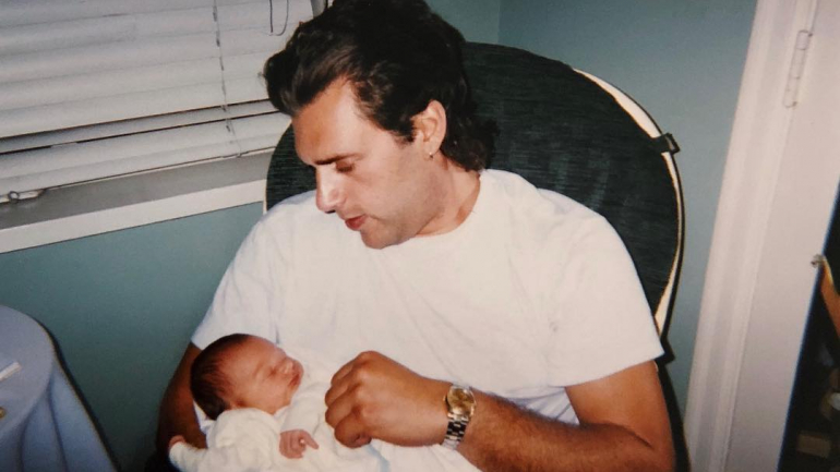 Anastasia com o pai, Periklis Nikolaos Karanikolaou
